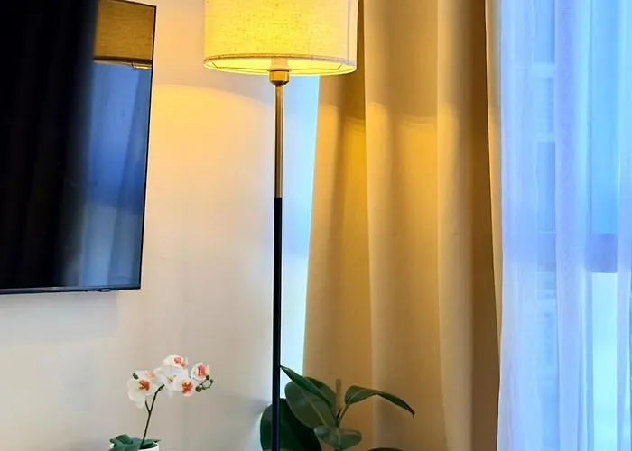 Modern Cozy In Bgc Near Uptown Mall Apartamento